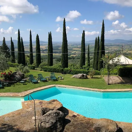 In An Antique Tuscan Farm Il Podere Caminino