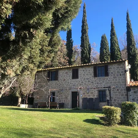 In An Antique Tuscan Farm Il Apartment